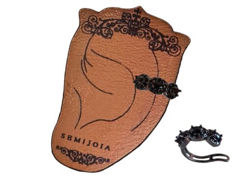 Piercing Fake Unilateral 3 Pedras Ovais Ônix Cravejadas de Zircônias Ônix em Banho de Ródio Negro