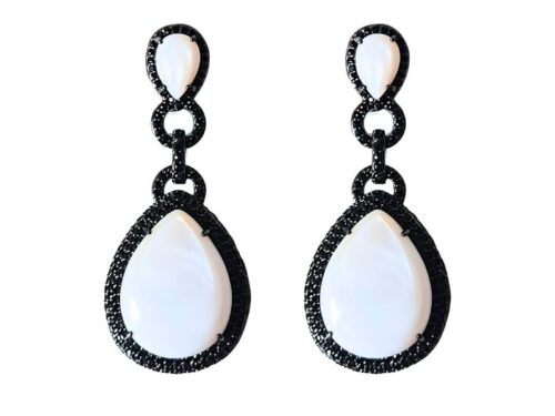 Brinco 2 Gotas Madrepérola e Elos Cravejados de Zircônias Ônix em Banho de Ródio Negro