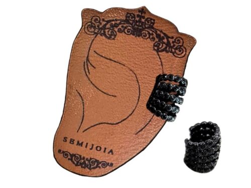 Piercing Fake Unilateral 5 Fileiras de Círculos Ônix em Banho de Ródio Negro